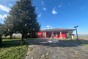 Villa di 190 m² con 5 locali e box auto doppio a M