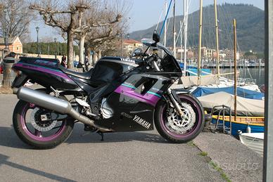 Yamaha FZR 1000 Exup