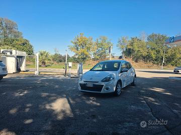 Renault clio 1.2 benz 130.000 km 12 mesi garanzia