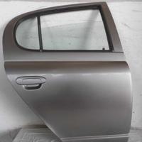 PORTIERA POSTERIORE DESTRA TOYOTA Yaris Verso Seri