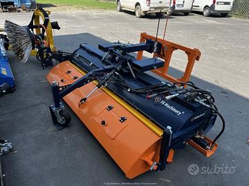 Spazzatrice FK Machinery attacco universale NUOVO