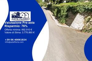 Immobile in asta di 729 m² con più di 5 locali a G