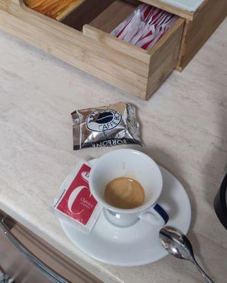 Macchina caffè De Longhi capsule Nespresso