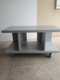 mobiletto porta tv con ruote 