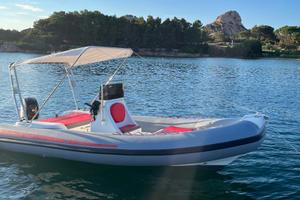 Gommone levante Ichnos con mercury pro 40cv