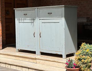 Credenza