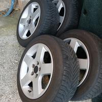 CERCHI È GOMME M+S per VW