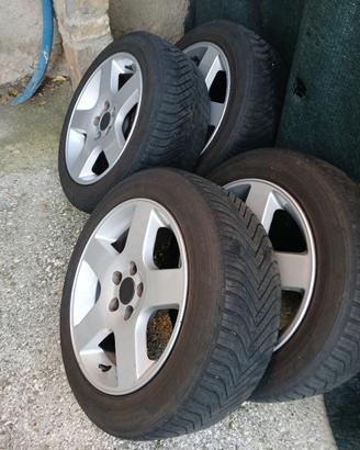 CERCHI È GOMME M+S per VW