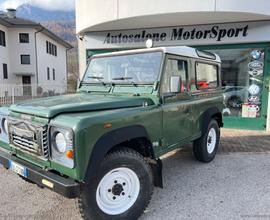 LAND ROVER Defender 90 2.5 Td5 Soft-Top