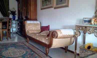 divano e Agrippina 