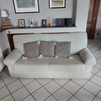 divano con due poltrone 