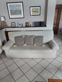 divano con due poltrone 