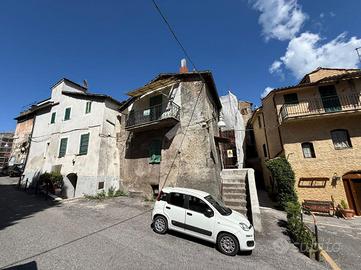 3 LOCALI A SUBIACO