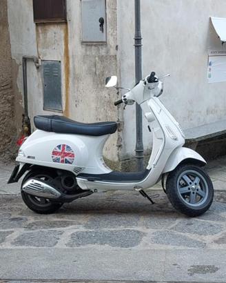Piaggio 125