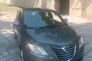 Lancia y 1.2 benzina con impianto gpl