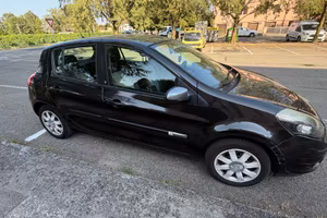RENAULT CLIO 1.5 2010