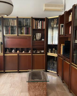 Libreria componibile in legno ad angolo