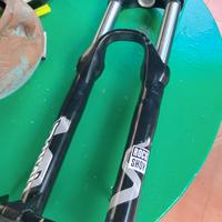 Ammortizzatore rock shox