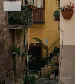 Vendiamo appartamento ammobiliato a Capranica