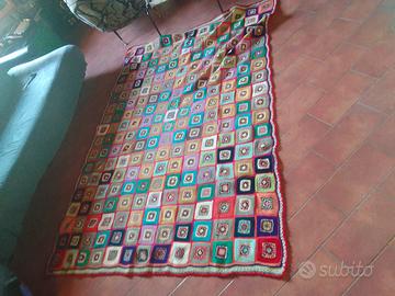 Coperta stile "Granny" all' uncinetto 200x160