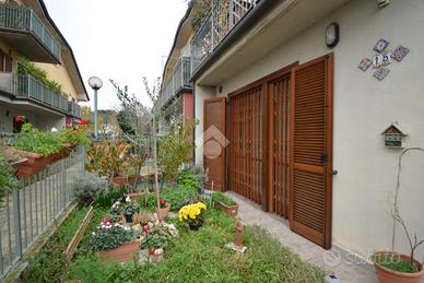 2 LOCALI A BREMBATE