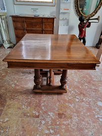 Tavolo fine 800 restaurato modificato