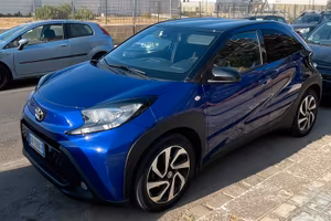 TOYOTA  AYGO X