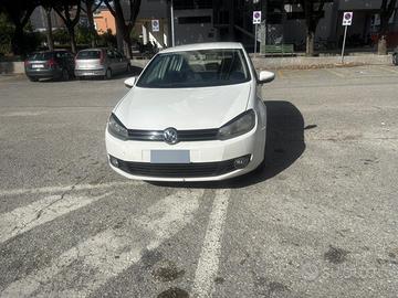 Volskwagen golf