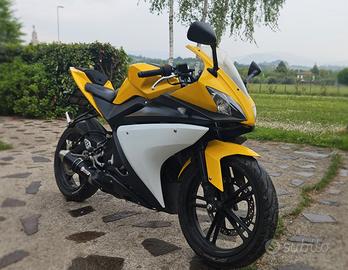 YZF R125