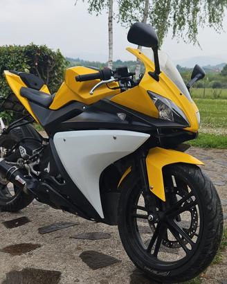 YZF R125
