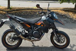 KTM 690 SUPERMOTO (A2)