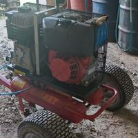 Abbacchiatore e compressore per raccolta olive