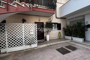 Appartamento con ingresso indipendente a piano ter