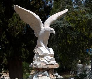 Statua di Aquila 