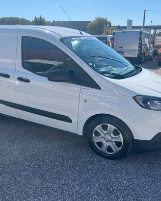 FURGONE FORD TRANSIT COURIER BENZINA