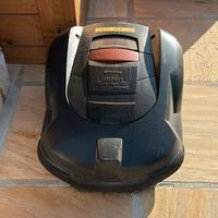 Robot tagliaerba Husqvarna modello AC 230