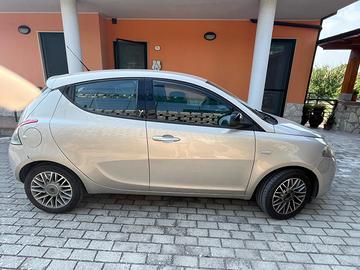 LANCIA YPSILON 1.2 BENZINA-GPL