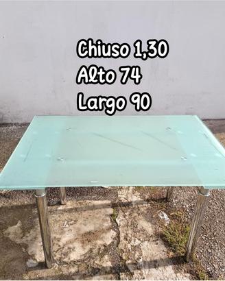Tavolo di vetro allungabile 