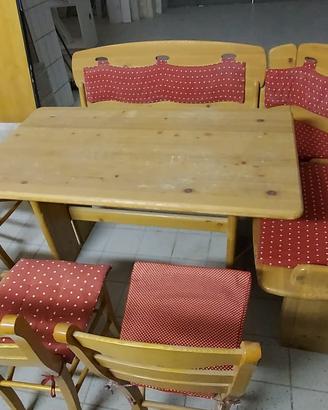 PANCA ANGOLARE CON TAVOLO