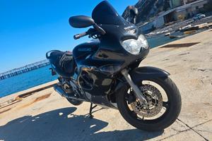 Suzuki gsx 750f Katana 