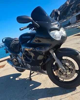 Suzuki gsx 750f Katana 