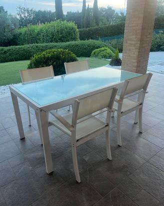 Tavolo Emu+4 poltroncine