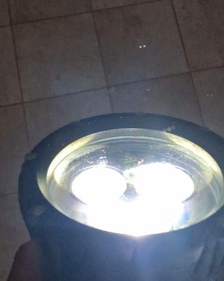 Torcia subacquea professionale per immersioni