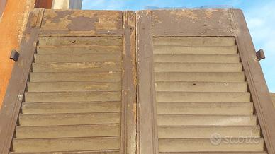 Coppia persiane in legno primi 900 x portafinestra