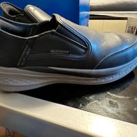 Scarpe uomo Skechers in pelle nera