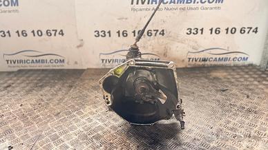 CAMBIO LADA NIVA SPEDIZIONE GARTIS