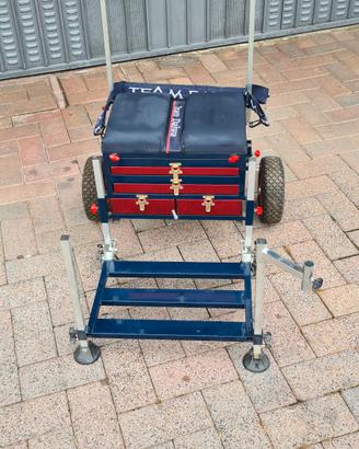TEAM DAIWA 100 SEAT BOX completo con trolley 
