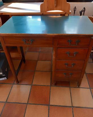 Scrivania in legno anni '40