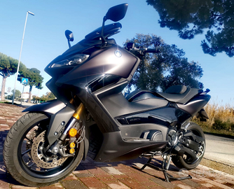 Yamaha t max tech max 560