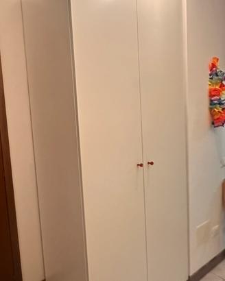 Mobile IKEA Bianco con Scarpiera Interna